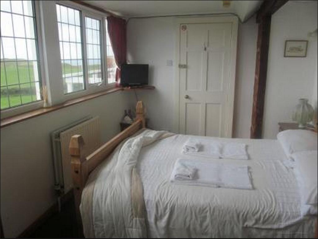 Upton Cross Bed & Breakfast 3*